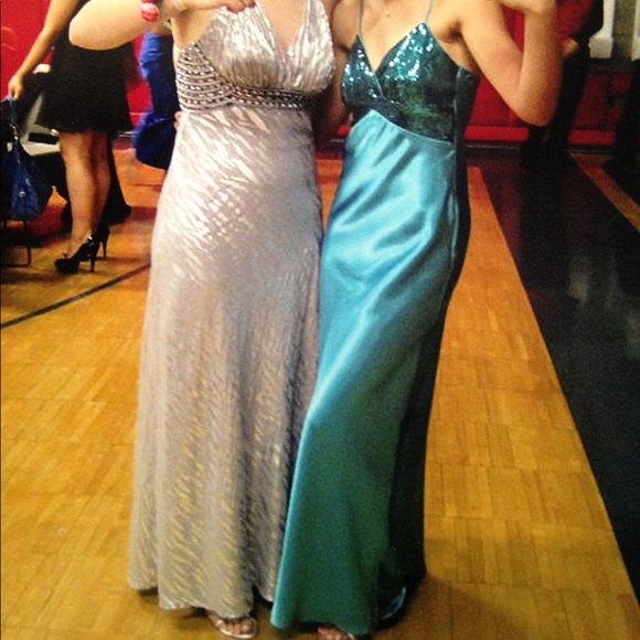 ARIELLA teal sequin strap prom dress 👗 - Picture 3 of 7